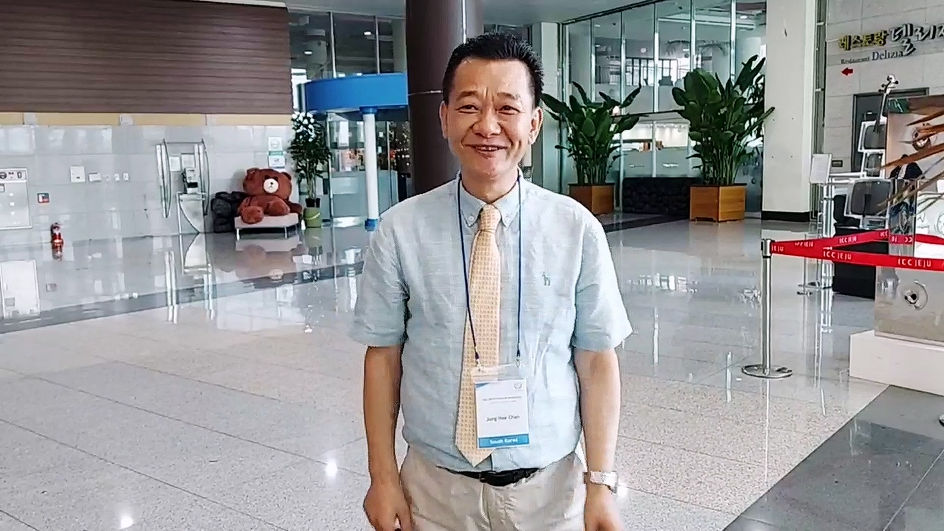 Інтерв'ю з  Юнгом Хі Чаном, віце-президентом асоціації глухих Південної Кореї